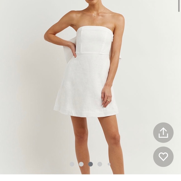 DISSH Aisle White Linen Back Bow Dress- size 6 - Picture 2 of 4
